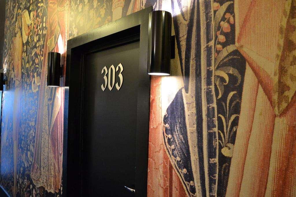 Le Cesar Hotel Провен Стая снимка