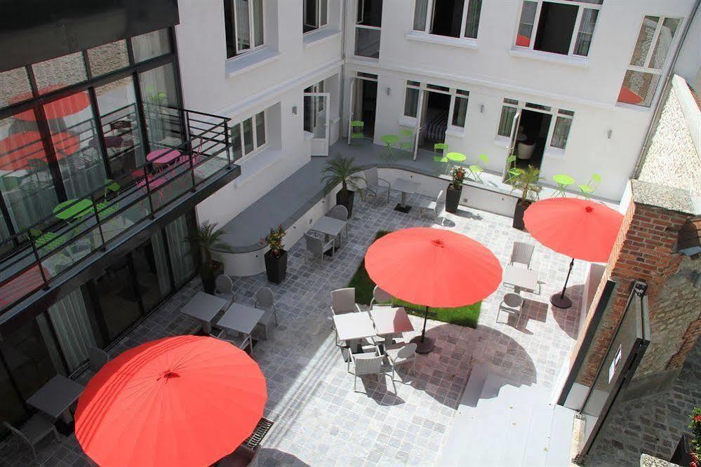 Le Cesar Hotel Провен Екстериор снимка